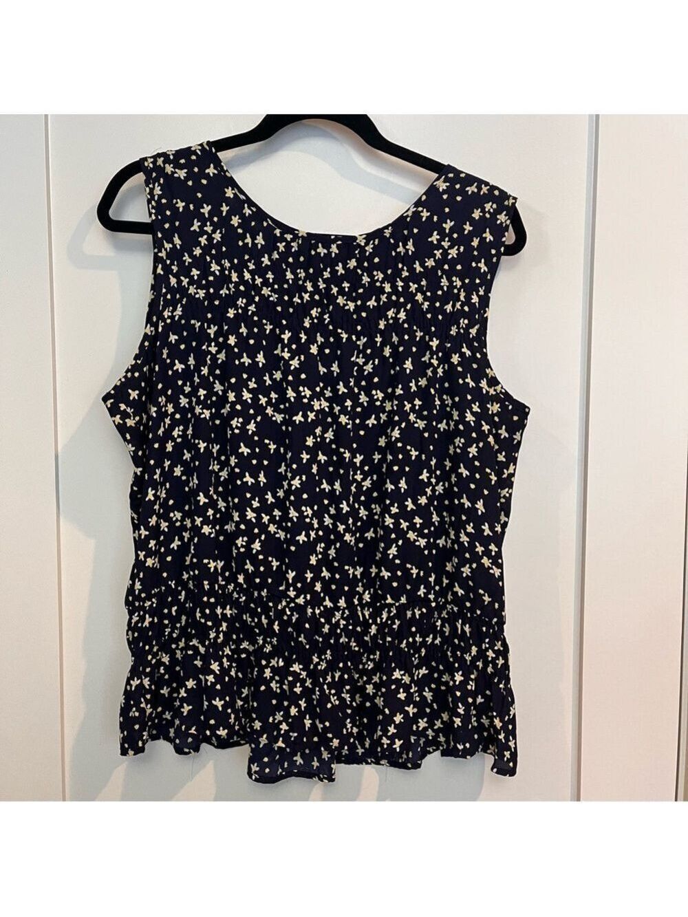 Zac & Rachel Sleeveless Floral Peplum Blouse Navy Size L